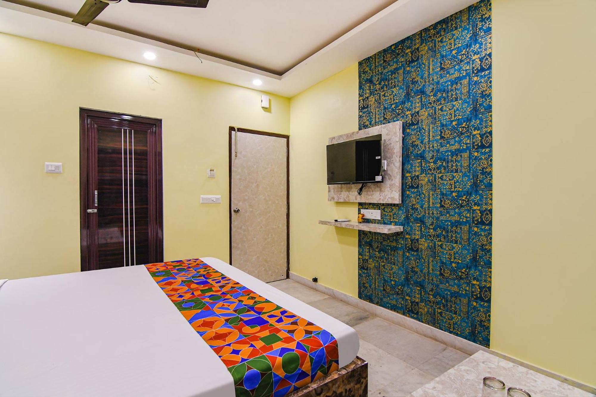 Hotel Fabhotel Divine Chariot