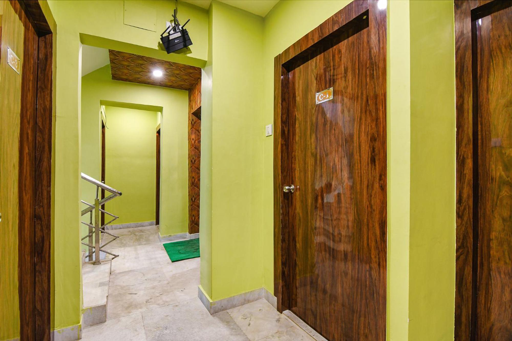 Hotel Fabhotel Divine Chariot Kolkata