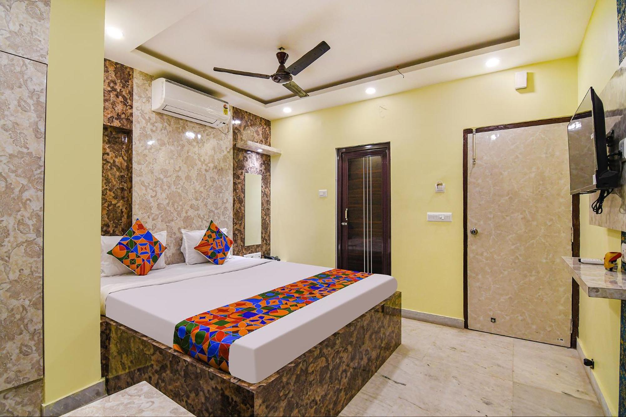 Fabhotel Divine Chariot Hotel